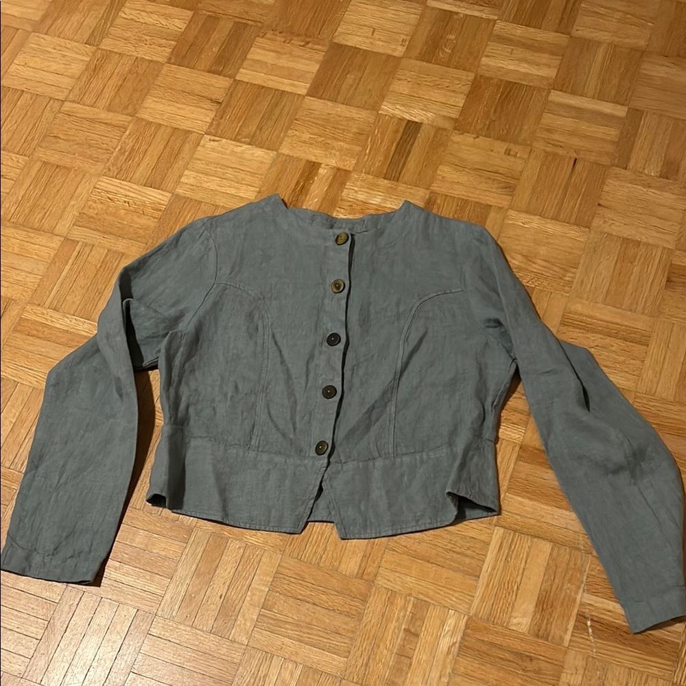 Grizas Women's Button-Up  top